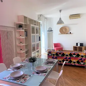 Apartamento Viale Monza Chic - Affitti Brevi Italia, Milán